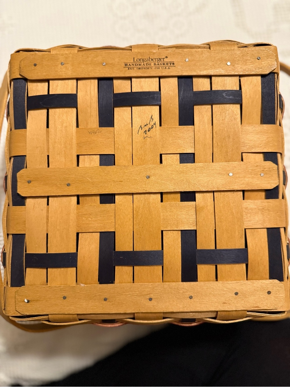 Longaberger "Proudly American" Picnic Basket, 2004. - Picture 6 of 13